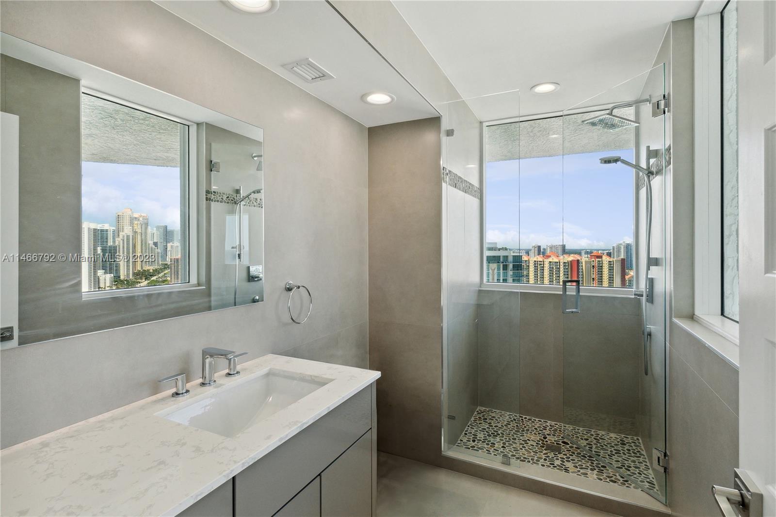 OCEANIA IV CONDO - Residential