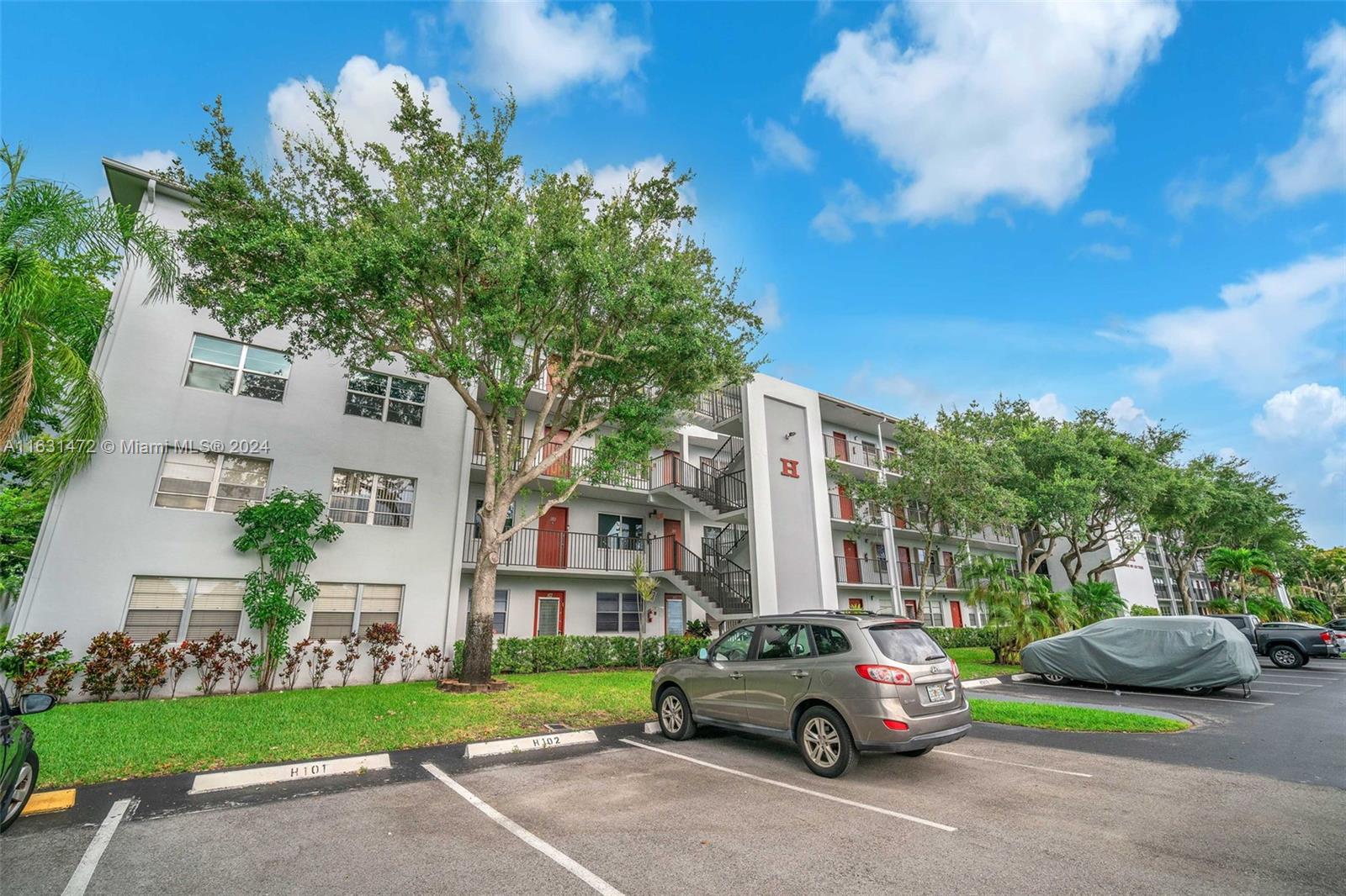 IVANHOE WEST AT CENTURY V - Residential