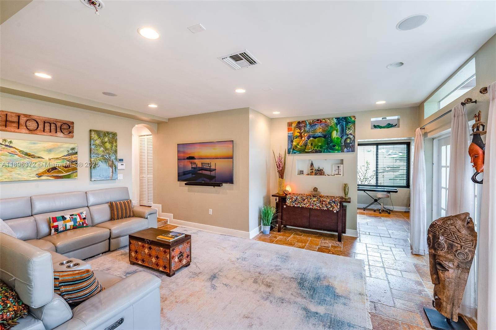 LA GORCE GOLF SUB - Residential Lease