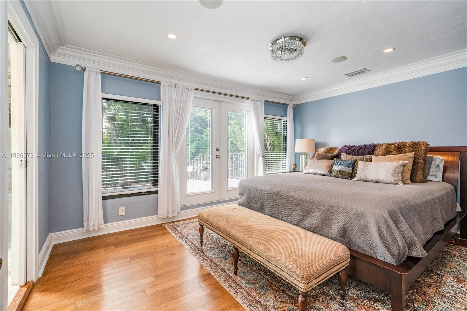 LA GORCE GOLF SUB - Residential Lease