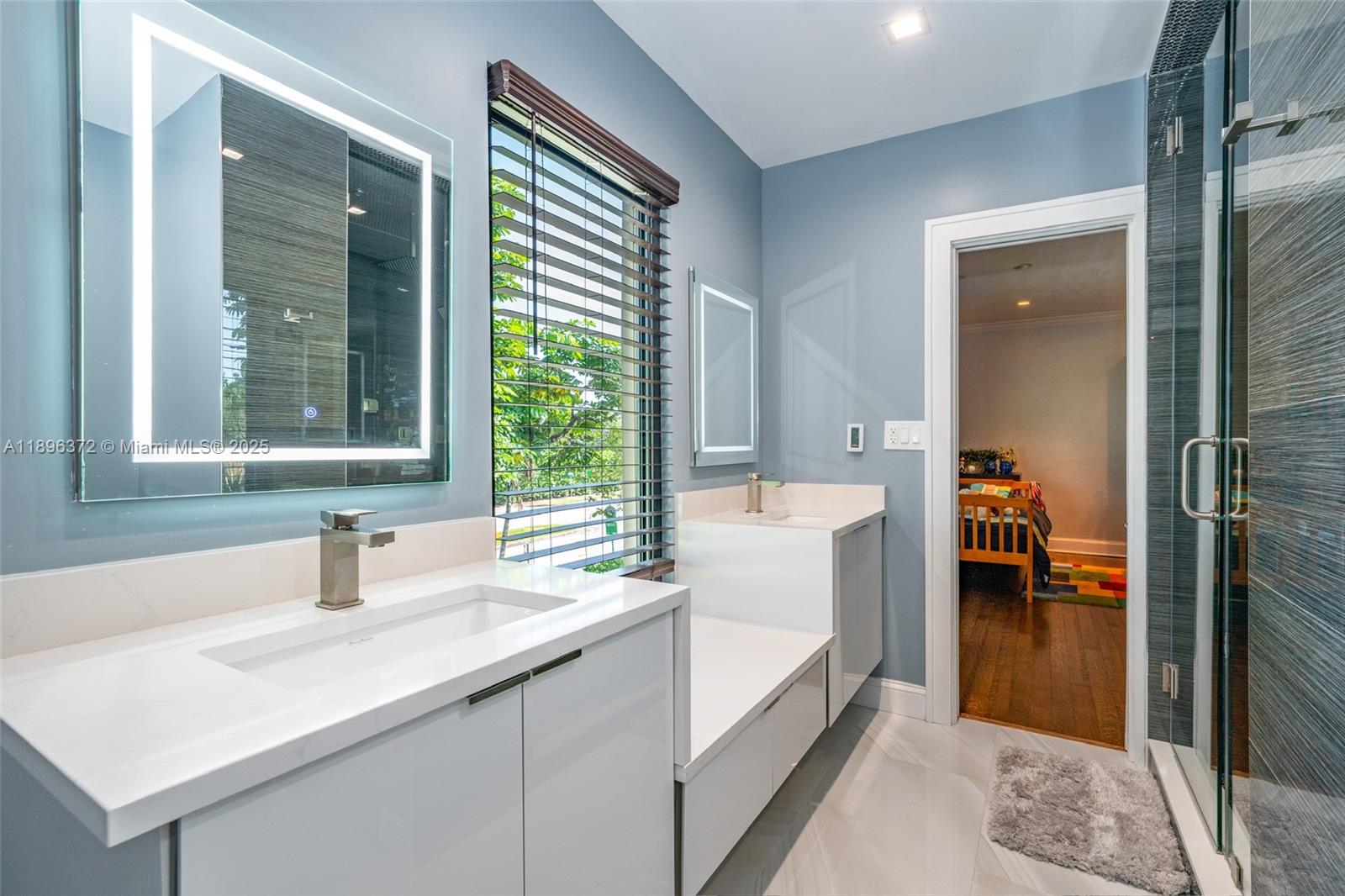 LA GORCE GOLF SUB - Residential Lease