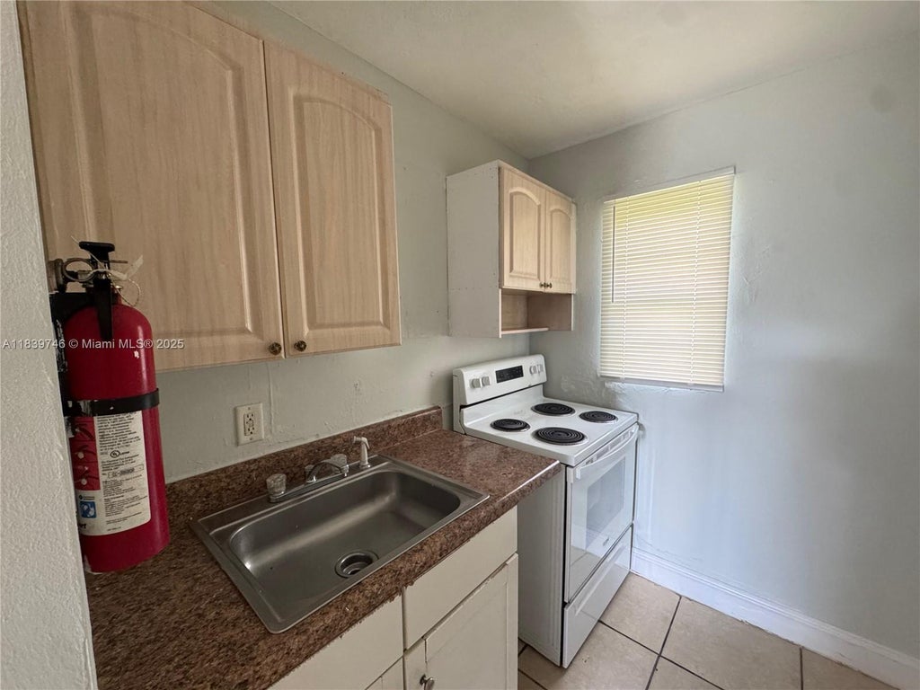 Photo of 405 NW 5th St #2, Pompano Beach, FL 33060 (MLS # A11839746)