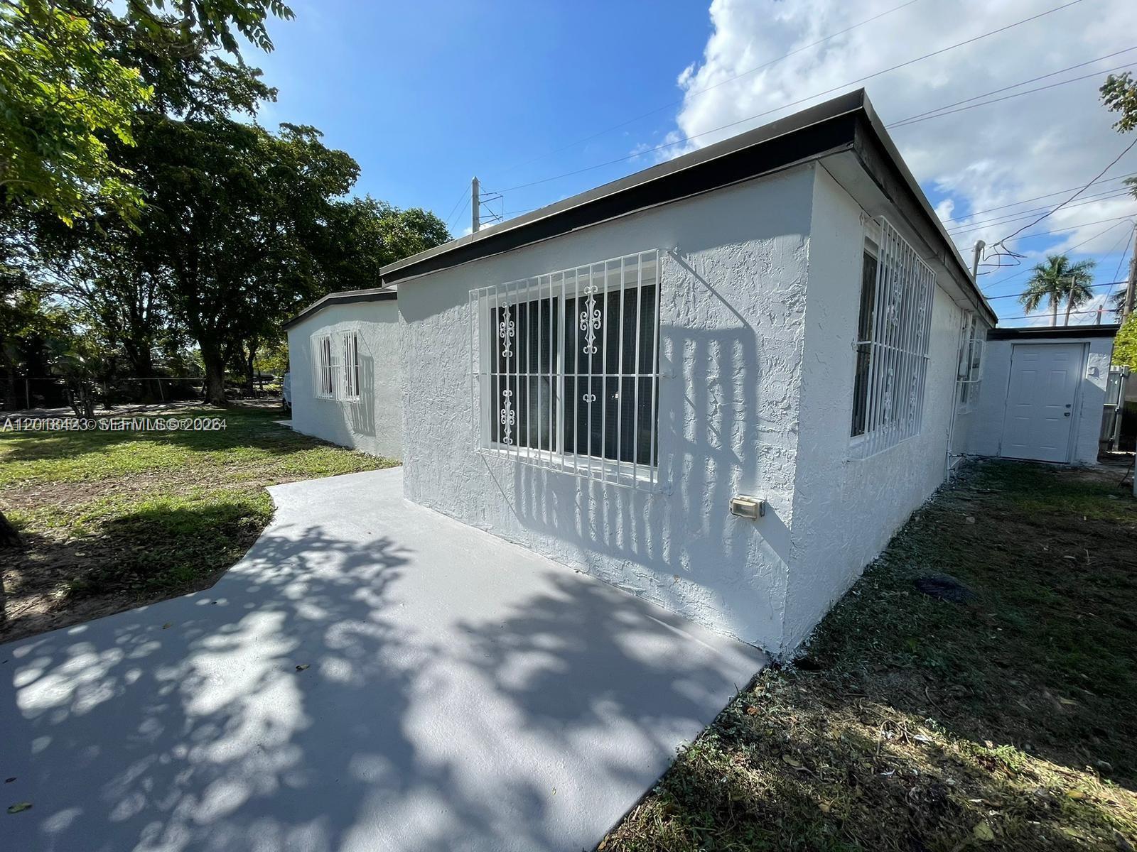 MAGNOLIA GARDENS CONSOLID - Residential Lease