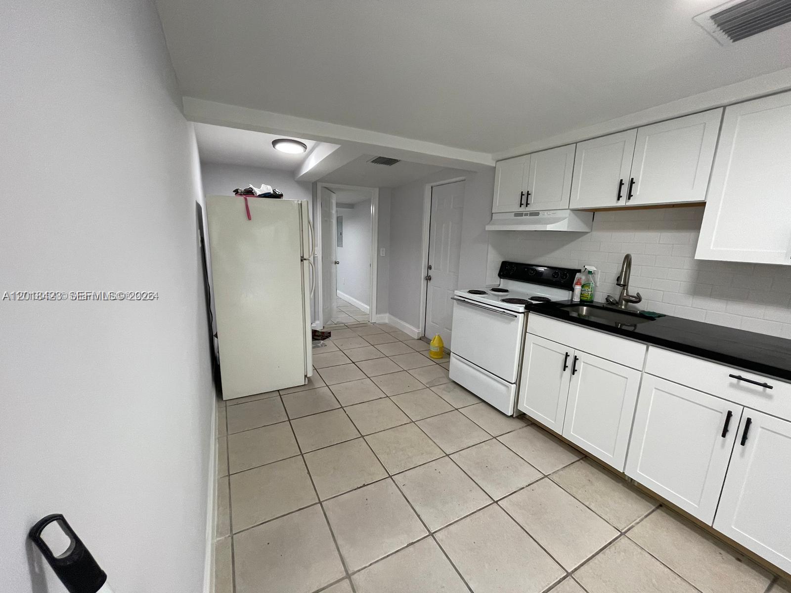 MAGNOLIA GARDENS CONSOLID - Residential Lease