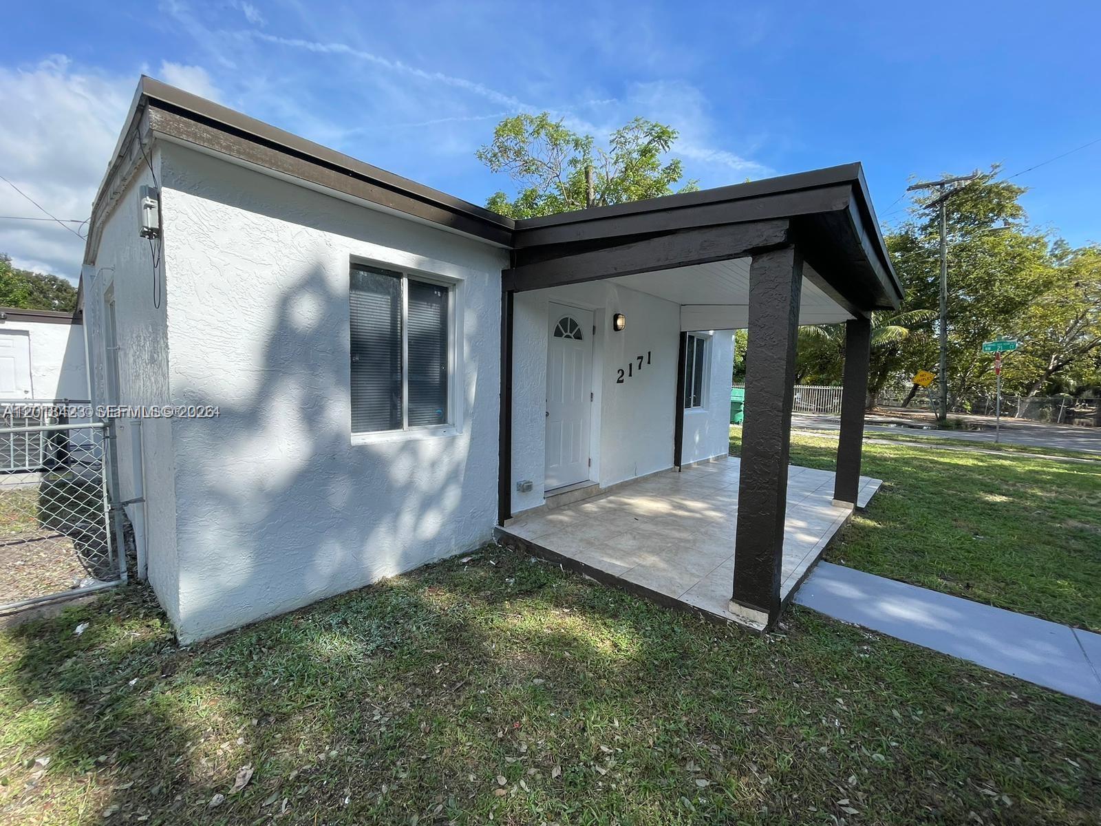 MAGNOLIA GARDENS CONSOLID - Residential Lease