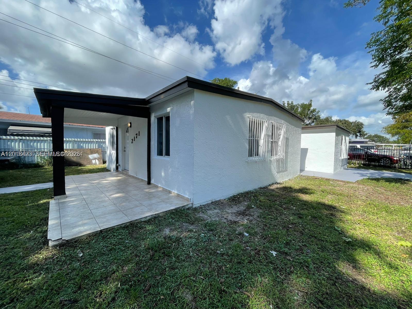 MAGNOLIA GARDENS CONSOLID - Residential Lease