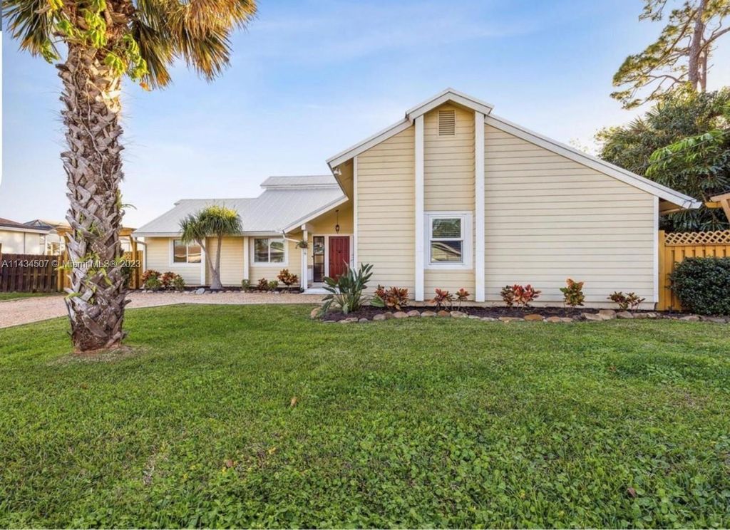 Photo of 968 SW Sultan Dr, Port Saint Lucie, FL 34953 (MLS # A11434507)