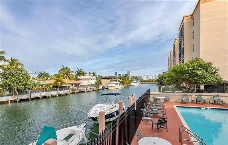 ISLAND SHORES CONDO - Residential