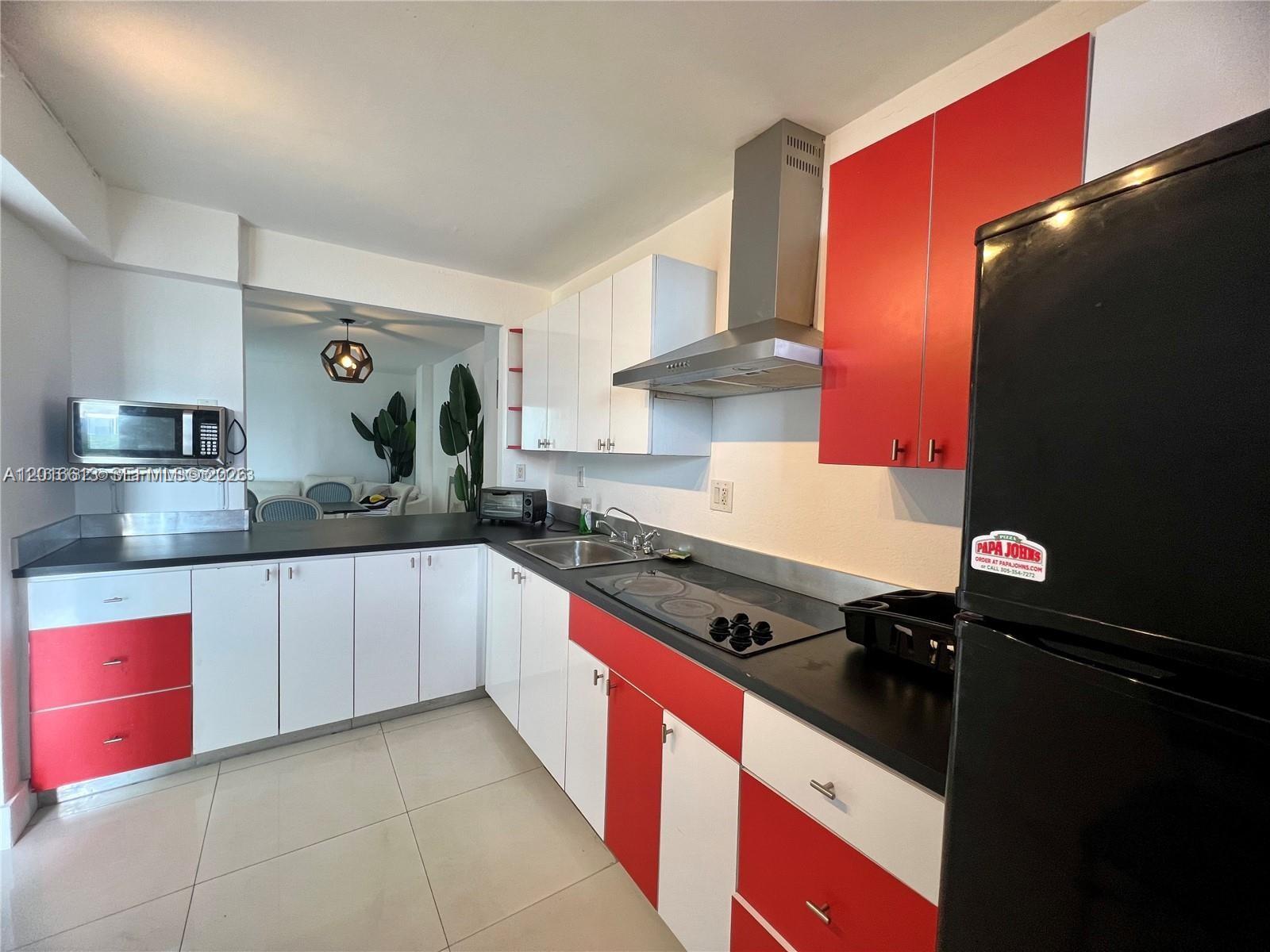 ISLAND SHORES CONDO - Residential