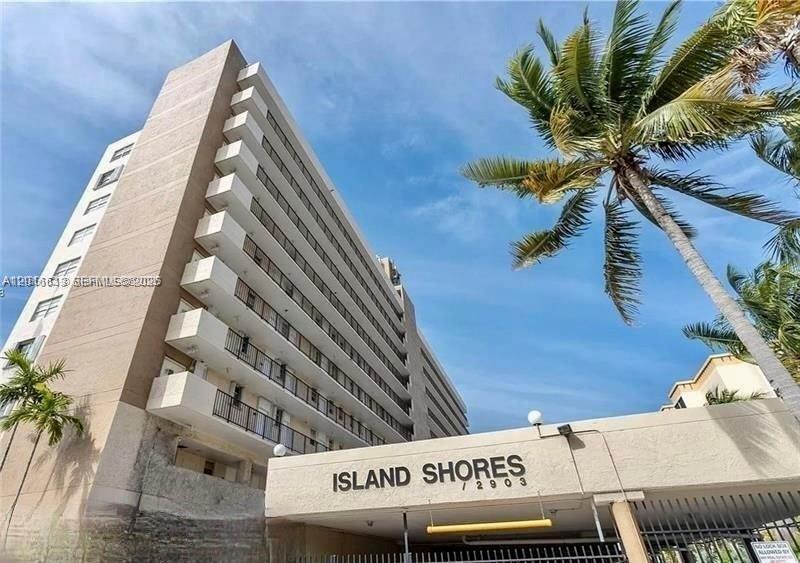 ISLAND SHORES CONDO - Residential