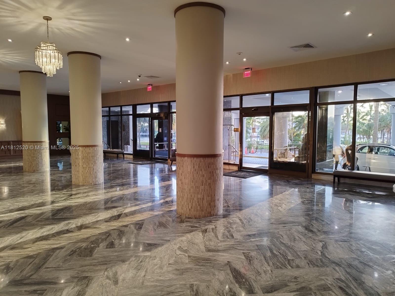 THE CARRIAGE HOUSE CONDO - Residential Lease