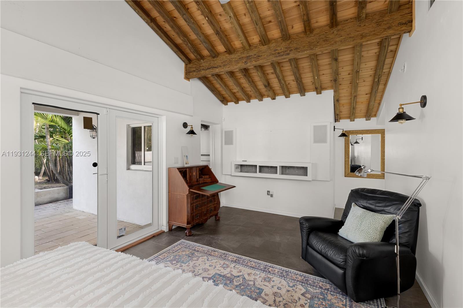 SHORECREST - Residential