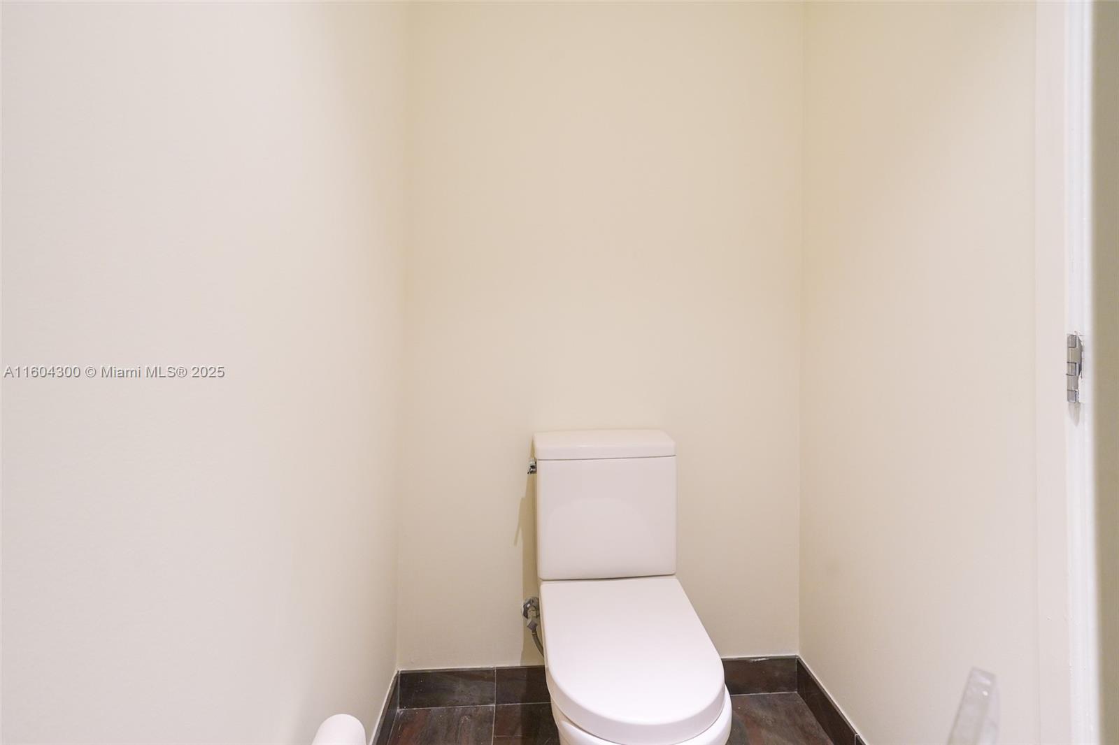 OCEANA KEY BISCAYNE CONDO - Residential