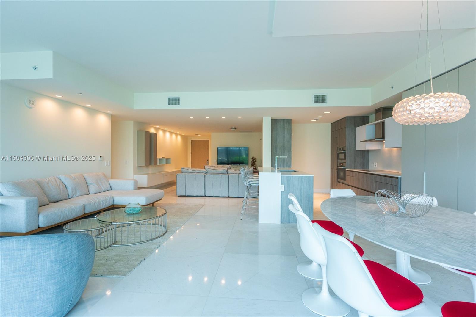 OCEANA KEY BISCAYNE CONDO - Residential