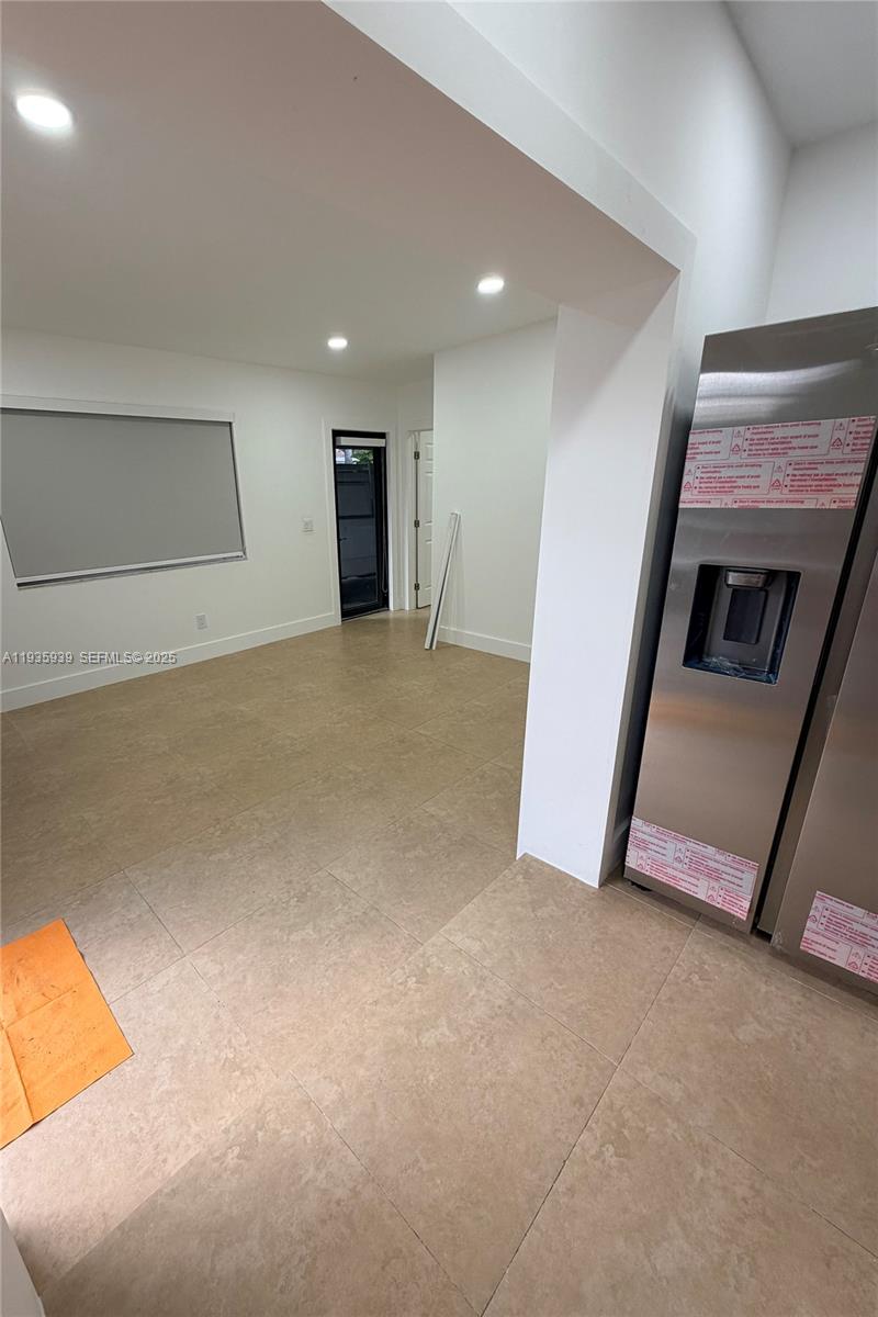 IVYWILD PARK - Residential Lease