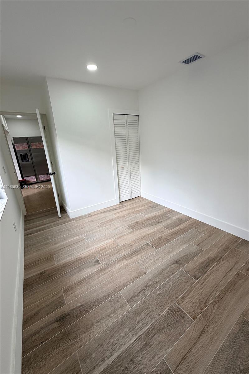 IVYWILD PARK - Residential Lease