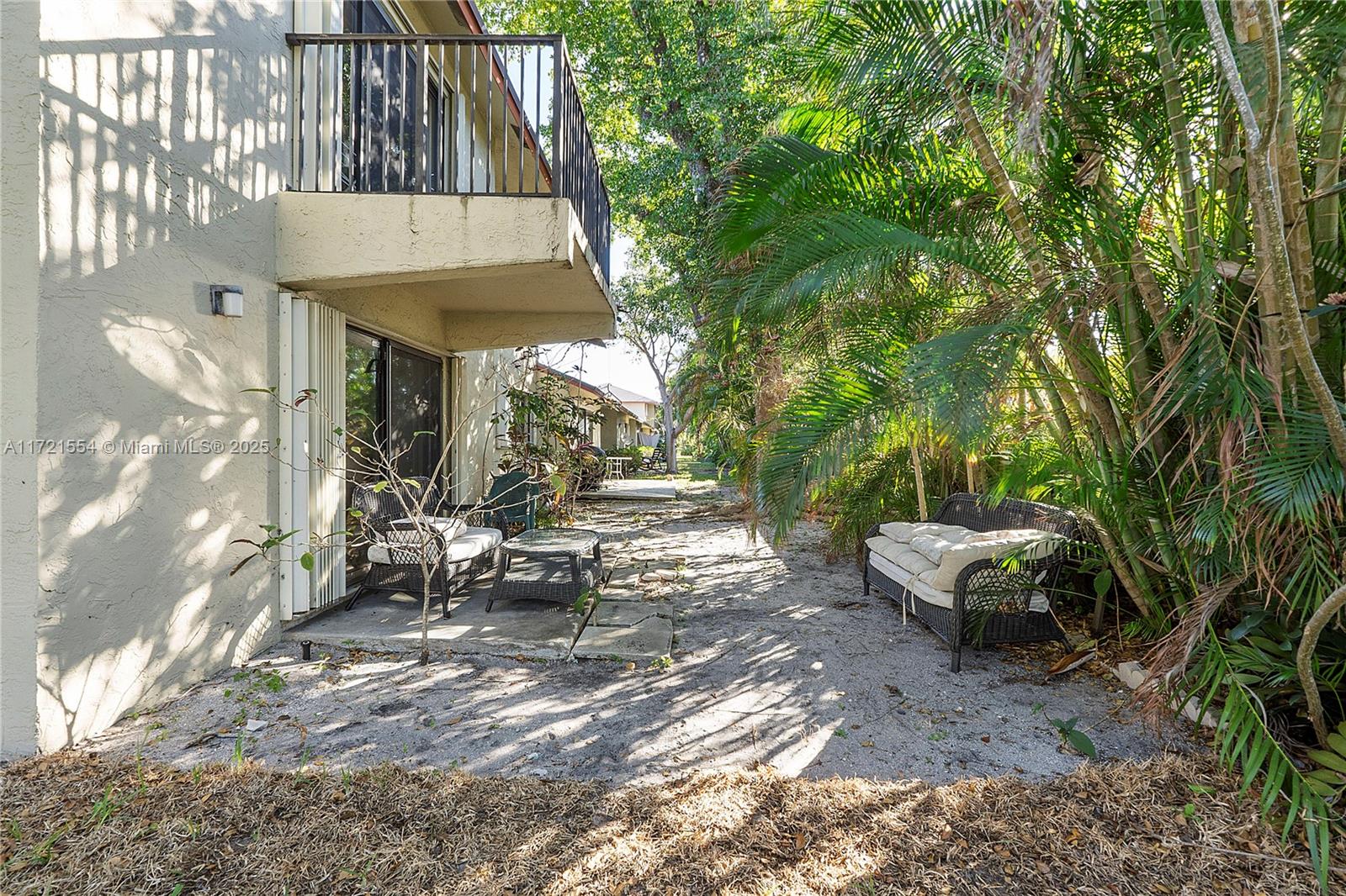 1750 NE 39th Ct 801