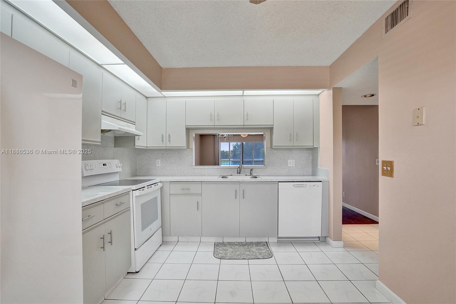 BUCKINGHAM EAST AT CENTUR - Residential