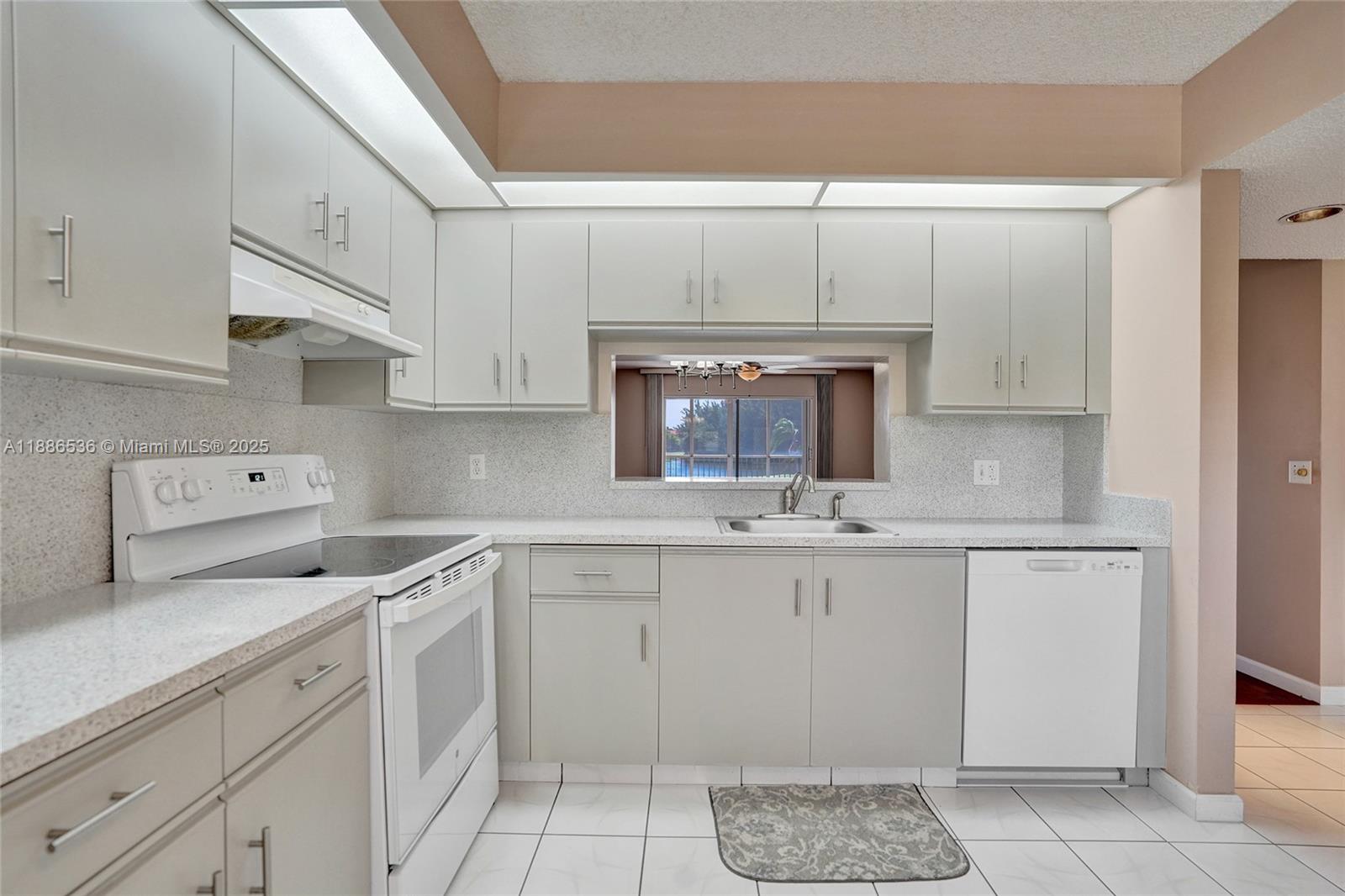 BUCKINGHAM EAST AT CENTUR - Residential