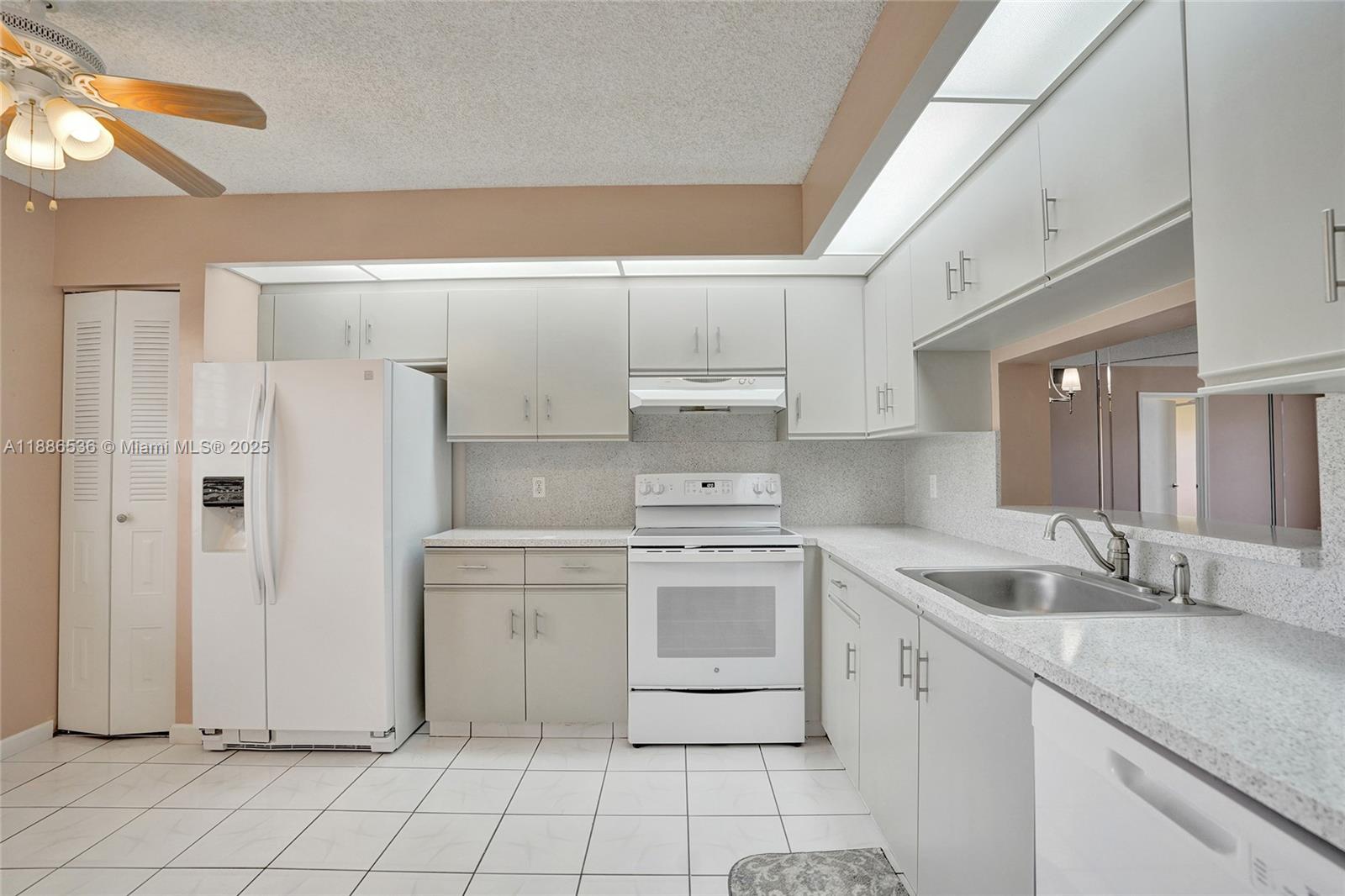 BUCKINGHAM EAST AT CENTUR - Residential
