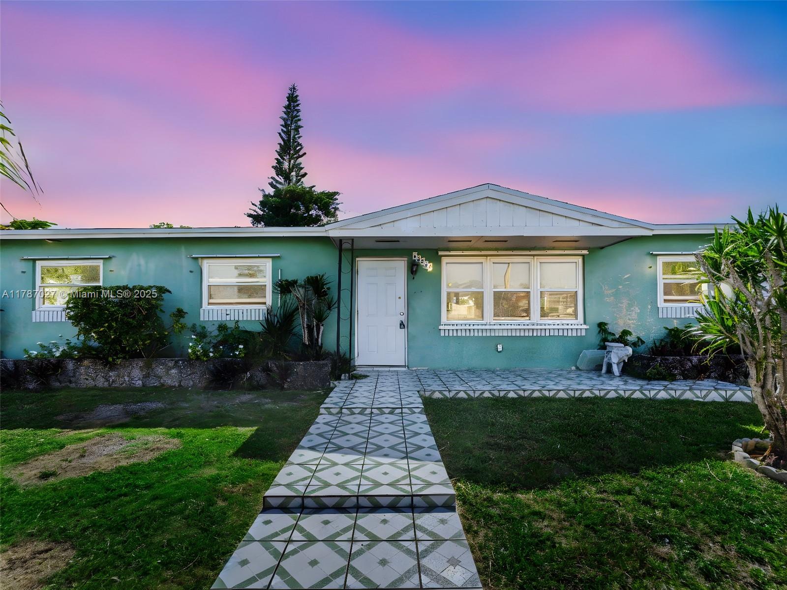 Property for Sale at 22534 Sw 114th Pl, Miami, Broward County, Florida - Bedrooms: 4 
Bathrooms: 2  - $430,000