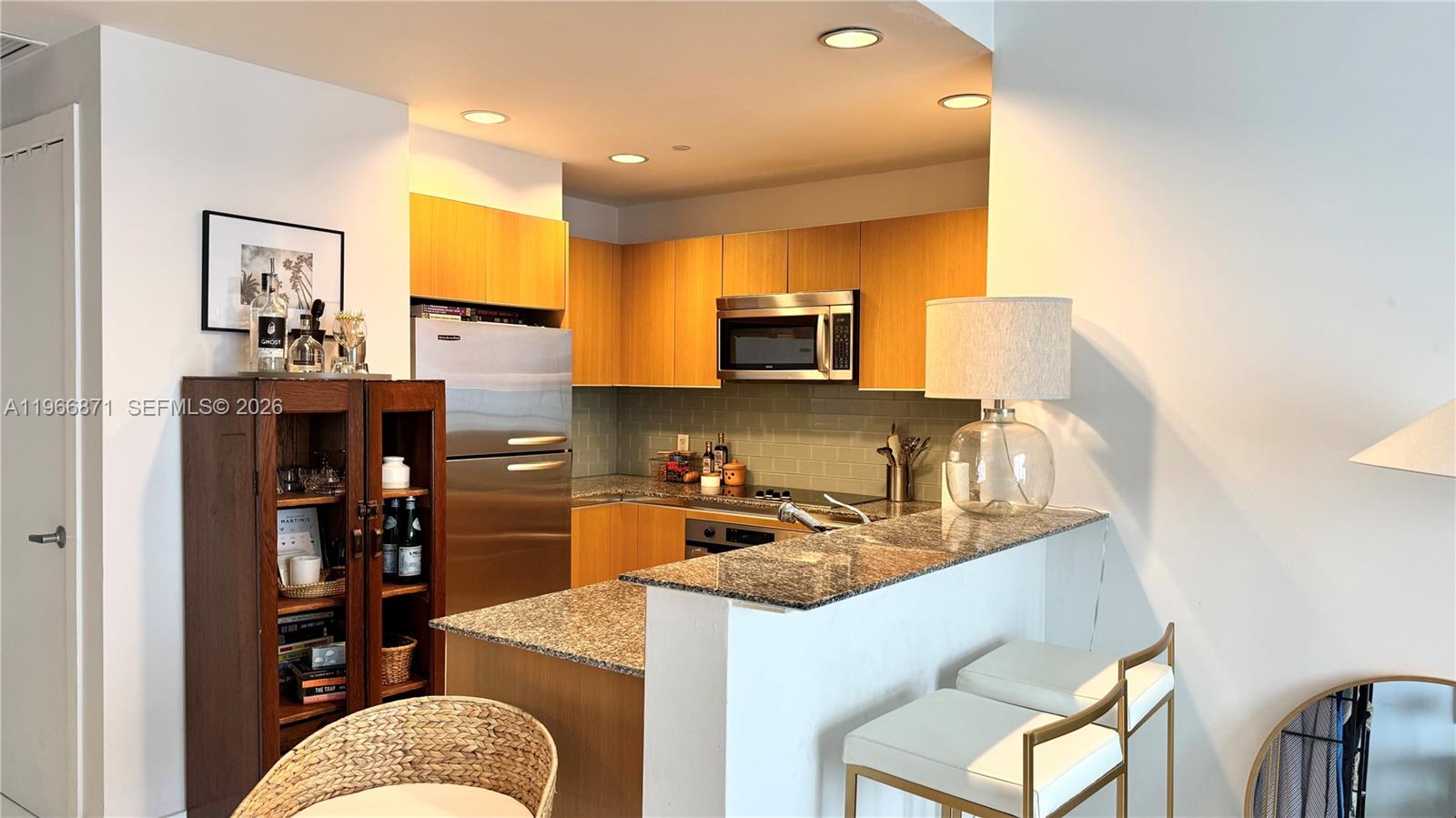 1050 Brickell Ave 3206