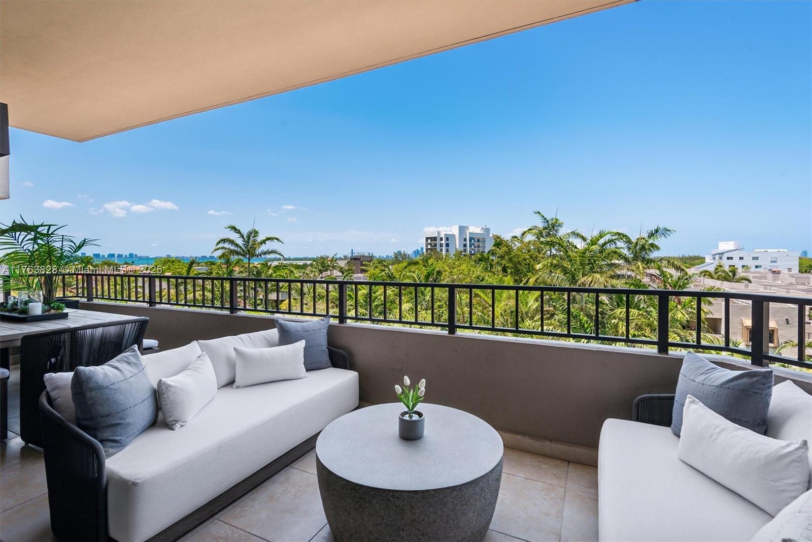 Property for Sale at 151 N Crandon Blvd 630, Key Biscayne, Miami-Dade County, Florida - Bedrooms: 3 
Bathrooms: 3  - $2,400,000