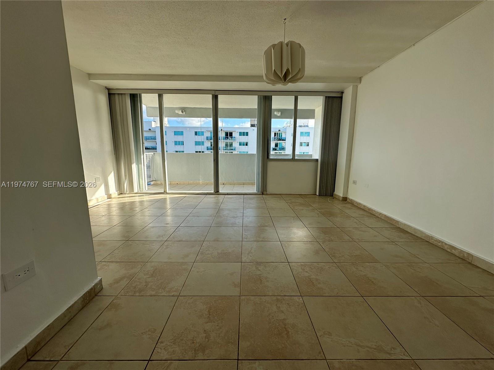 7545 E Treasure Dr 9I