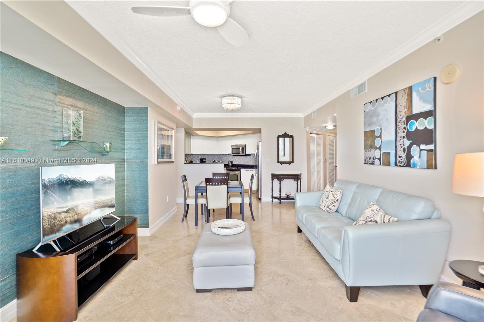 LA PERLA CONDO - Residential Lease