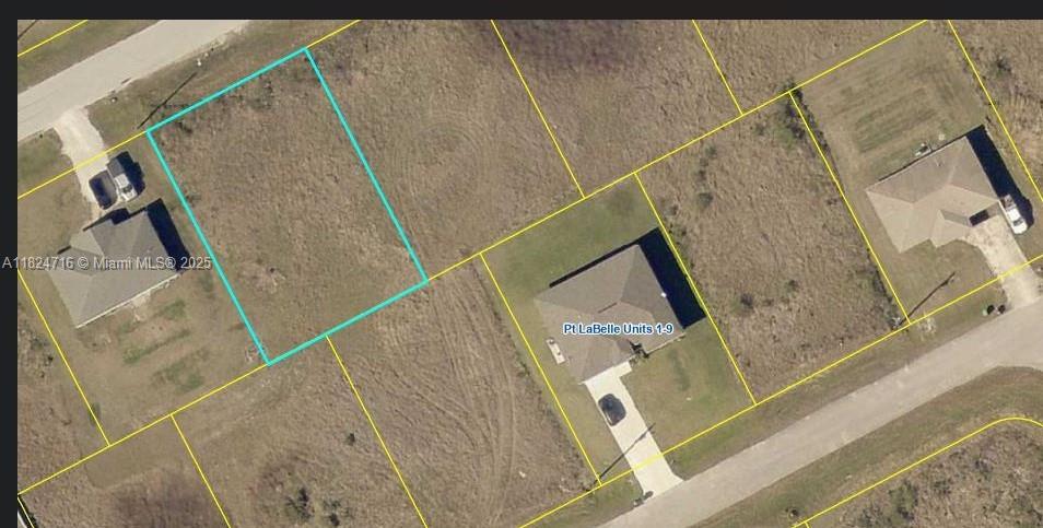 Don’t miss this incredible opportunity to build your dream home on a spacious 10,454 sq ft lot in a highly sought-after neighborhood. Conveniently located near major expressways for easy access to shopping, dining, schools, and more. Surrounded by established homes and growing communities. Whether you're a developer or future homeowner, this is the perfect canvas for your next project!