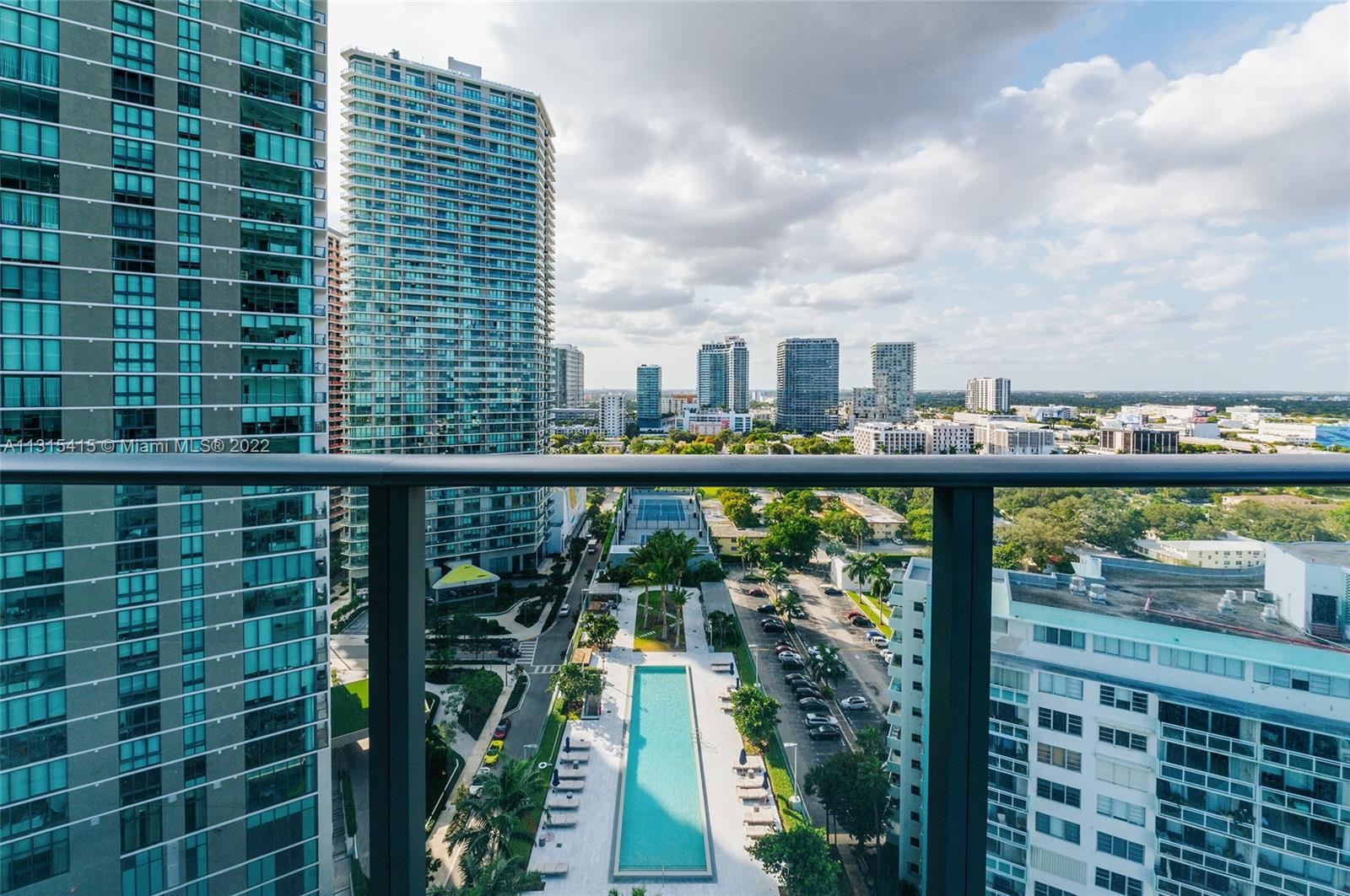 ONE PARAISO CONDO - Residential