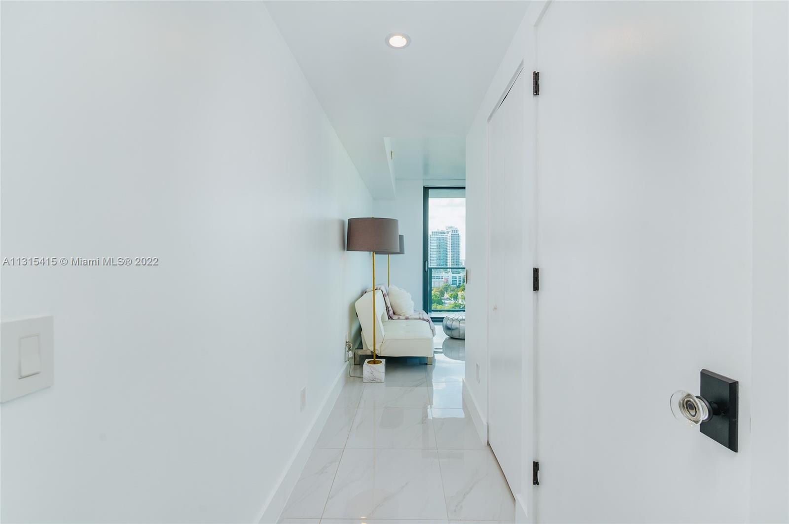 ONE PARAISO CONDO - Residential