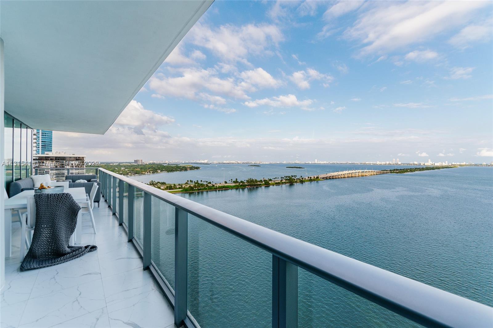 ONE PARAISO CONDO - Residential