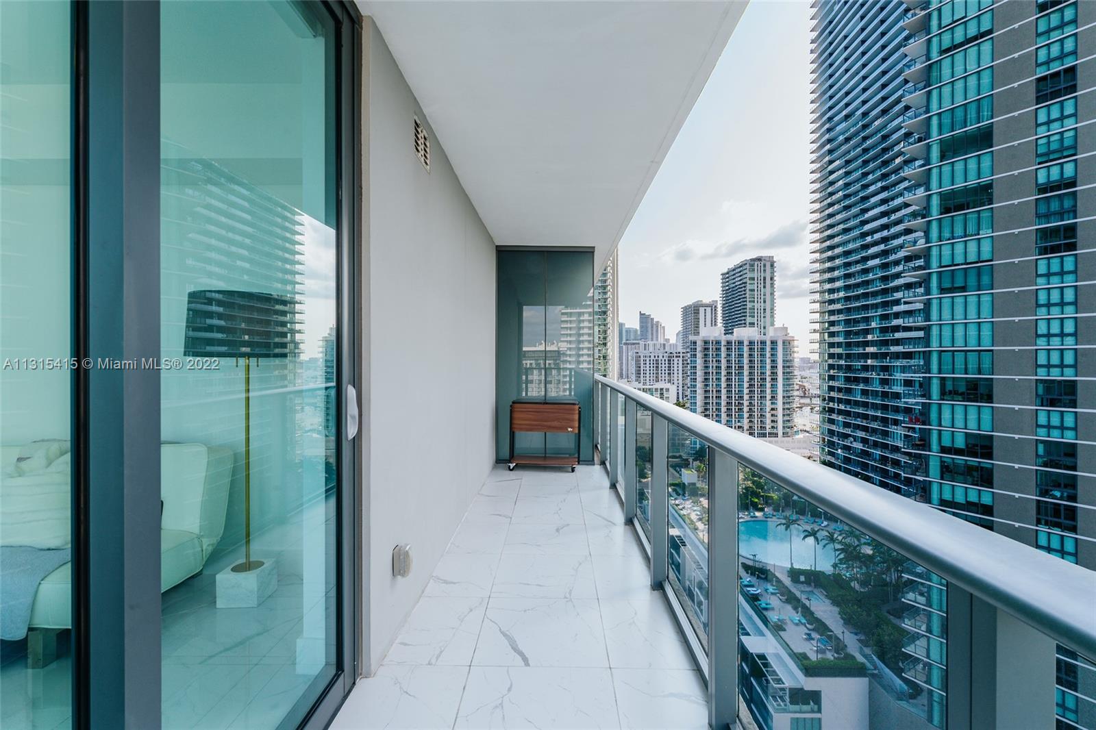 ONE PARAISO CONDO - Residential