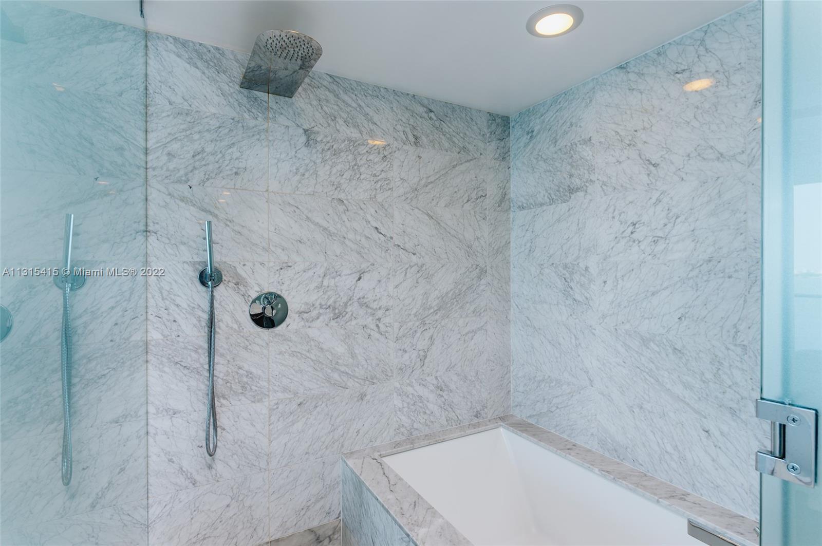 ONE PARAISO CONDO - Residential