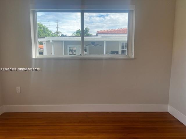 AMND MIAMI SUBURBAN ACRES - Residential