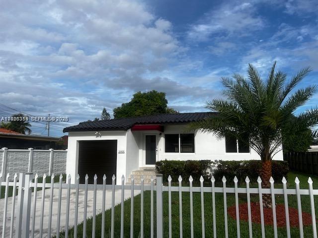 AMND MIAMI SUBURBAN ACRES - Residential