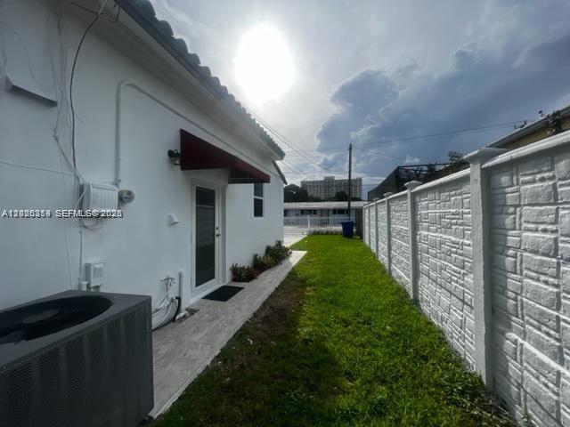 AMND MIAMI SUBURBAN ACRES - Residential
