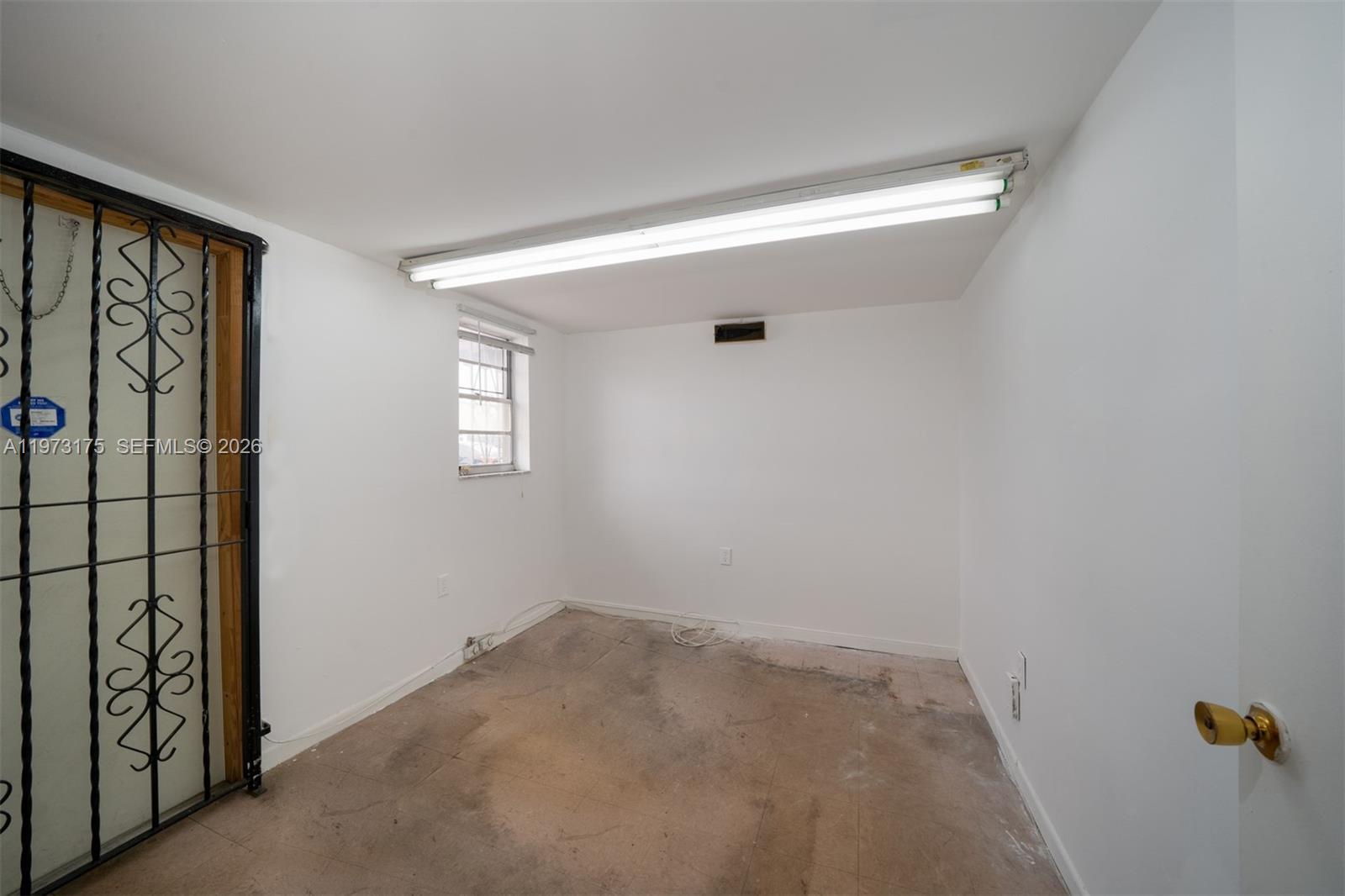 1852 NW 20th St 1852