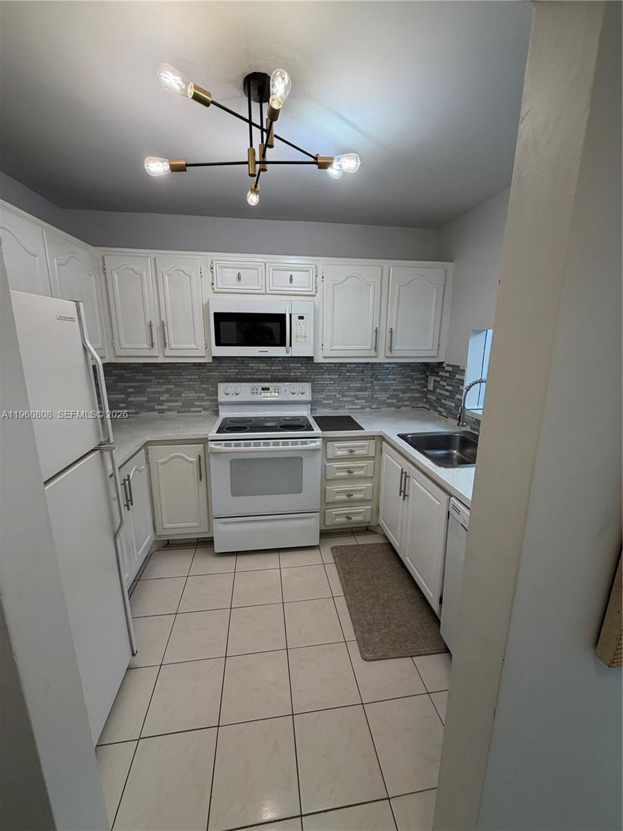 GOLDEN TERRACE CONDO - Residential
