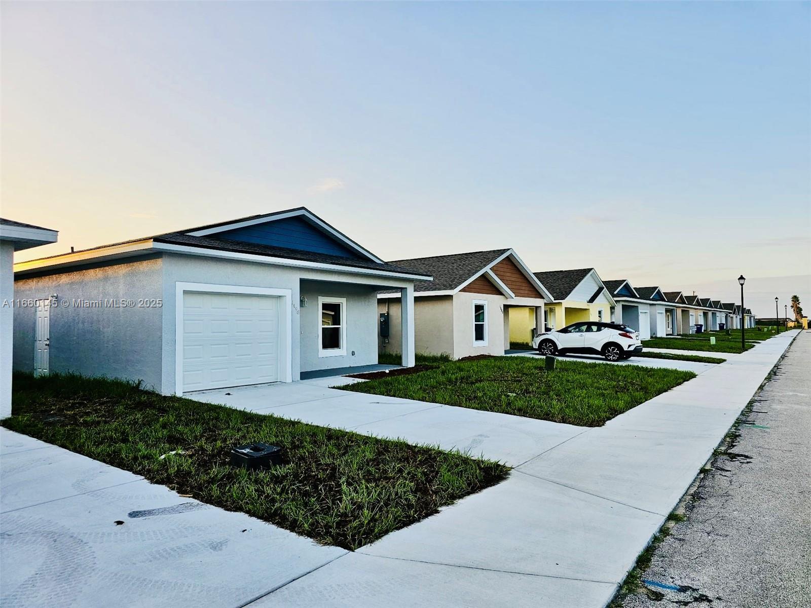 Las Villas at Kenilworth - Residential