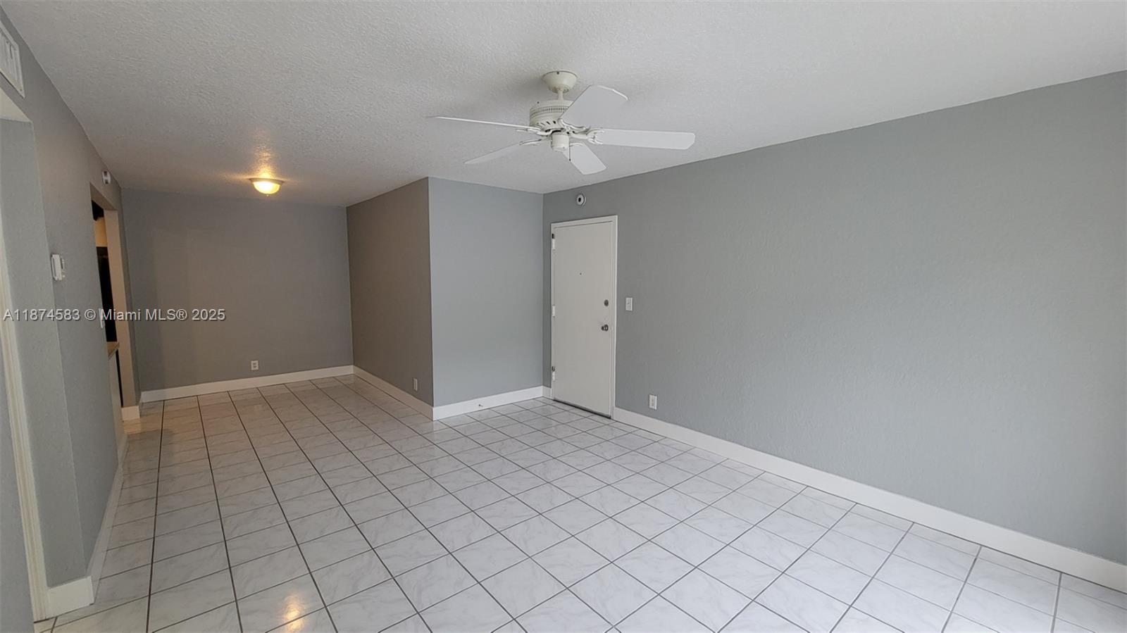 1 Jacaranda Country Club Dr 104