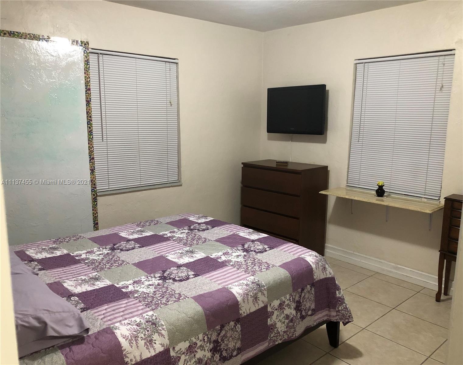 GLENDALE LAWNS REV PLAT - Residential