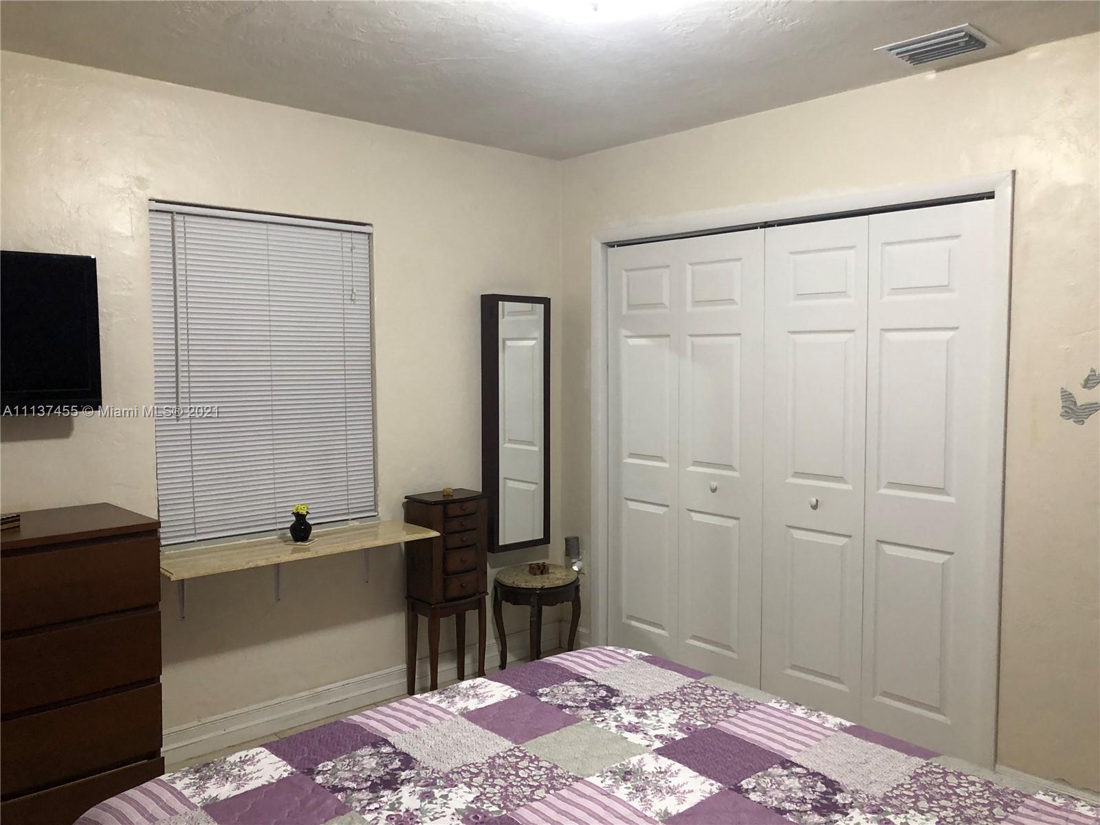 GLENDALE LAWNS REV PLAT - Residential