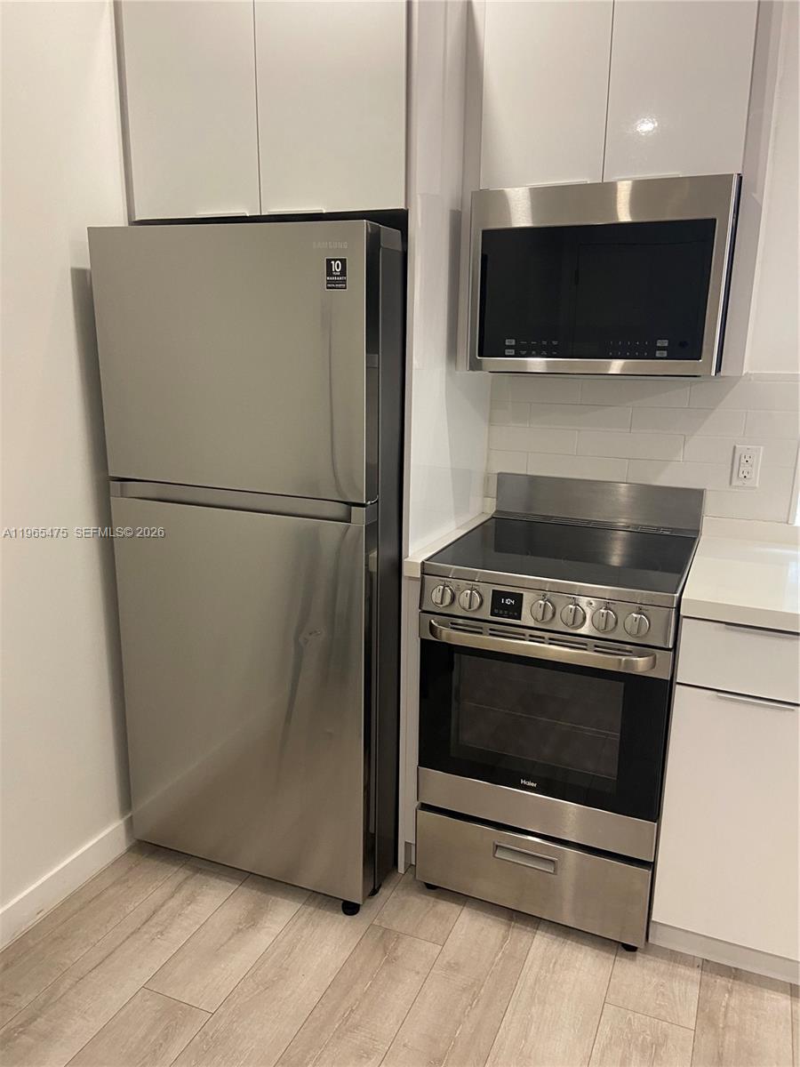 View photos, virtual tours, details... 1610 Euclid Ave A105