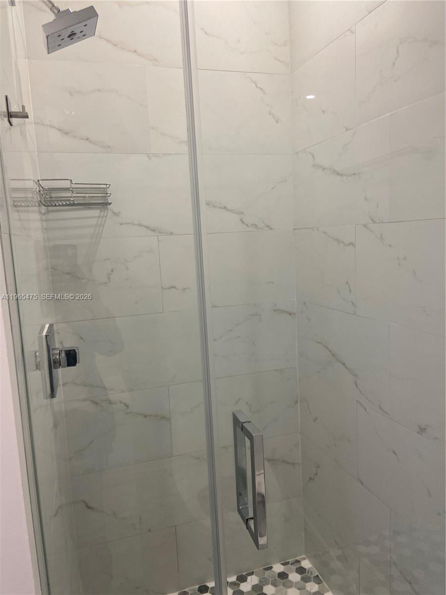 LINCOLN SUB - Residential