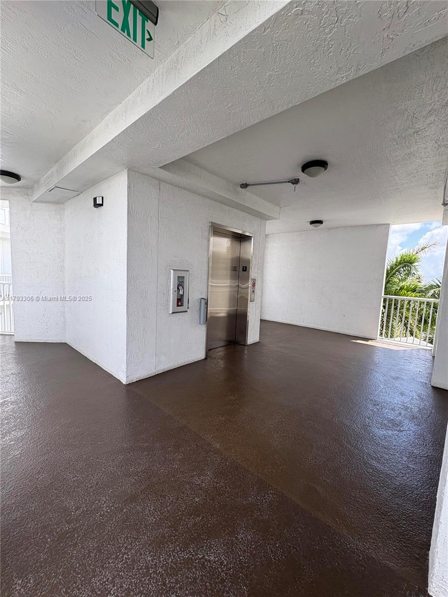 CAPTIVA CONDO A - Residential