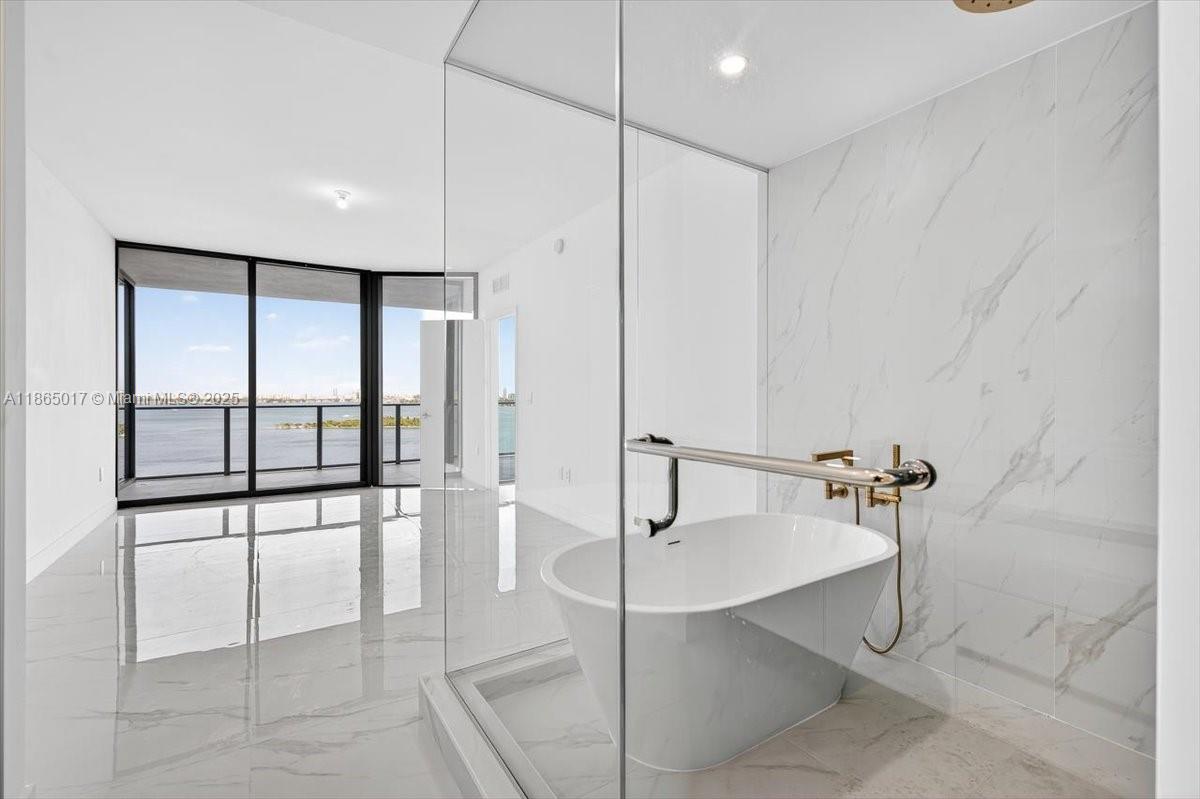 Aria Reserve Miami South - Residential Lease