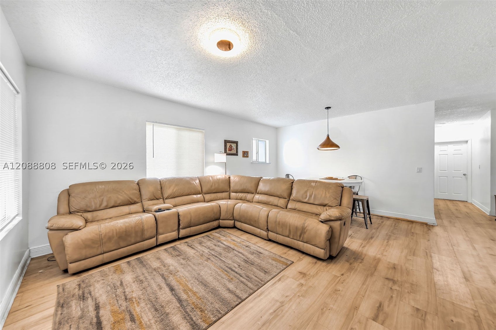110 NE 9th Ct