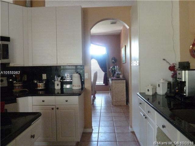 STONERIDGE LAKE ESTATES - Residential Lease